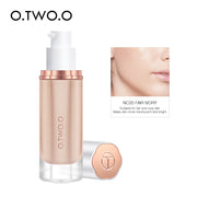 Illuminating Foundation Smooth and Makeup