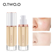 Illuminating Foundation Smooth and Makeup